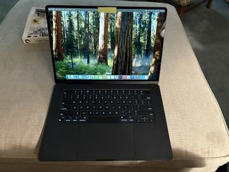 15” MacBook Air M2 - 1 TB HD - Like New