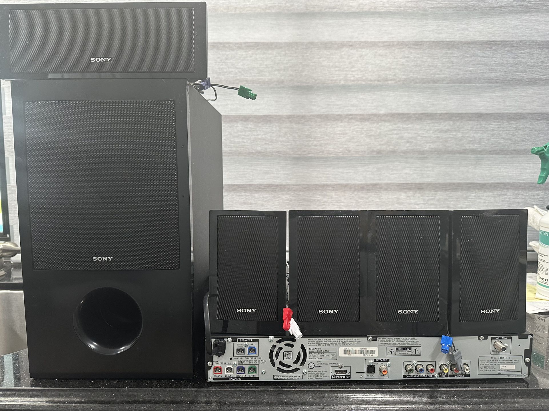 SONY HOME THEATER SYSTEM  1000 WATTS OF POWER