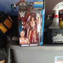 Ronda Rousey Elite Collection Figure