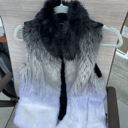  Women Size Small Ombre Knitted Faux Fur Vest. Pick Up Jupiter .