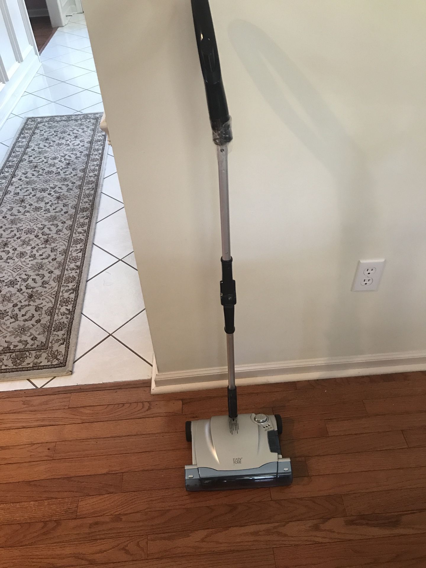 Easy Home Lightweight Floor Sweeper/Vacuum