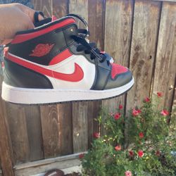 Air Jordan 1 Bred Toe