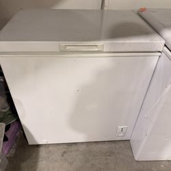 Small Chest Freezer Amana