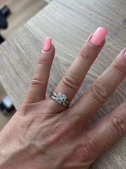 White gold set diamonds (not lab)