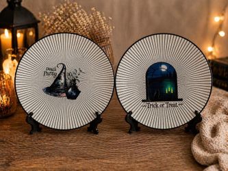 Halloween Decorative Plates Bundle – Cute Witch & Trick or Treat Set 🎃🖤