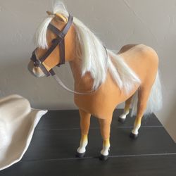 Rare American Girl palomino Horse