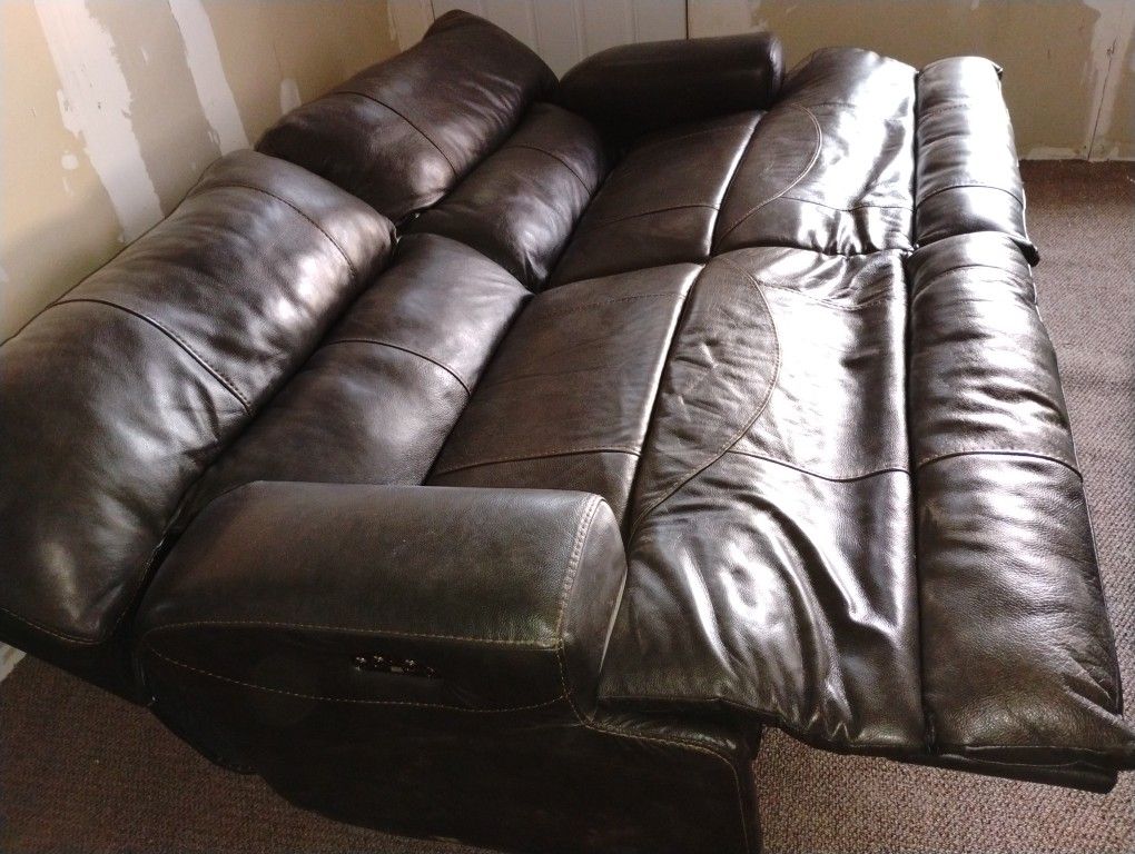 Lark Manor Leather Electric Reclining Couches