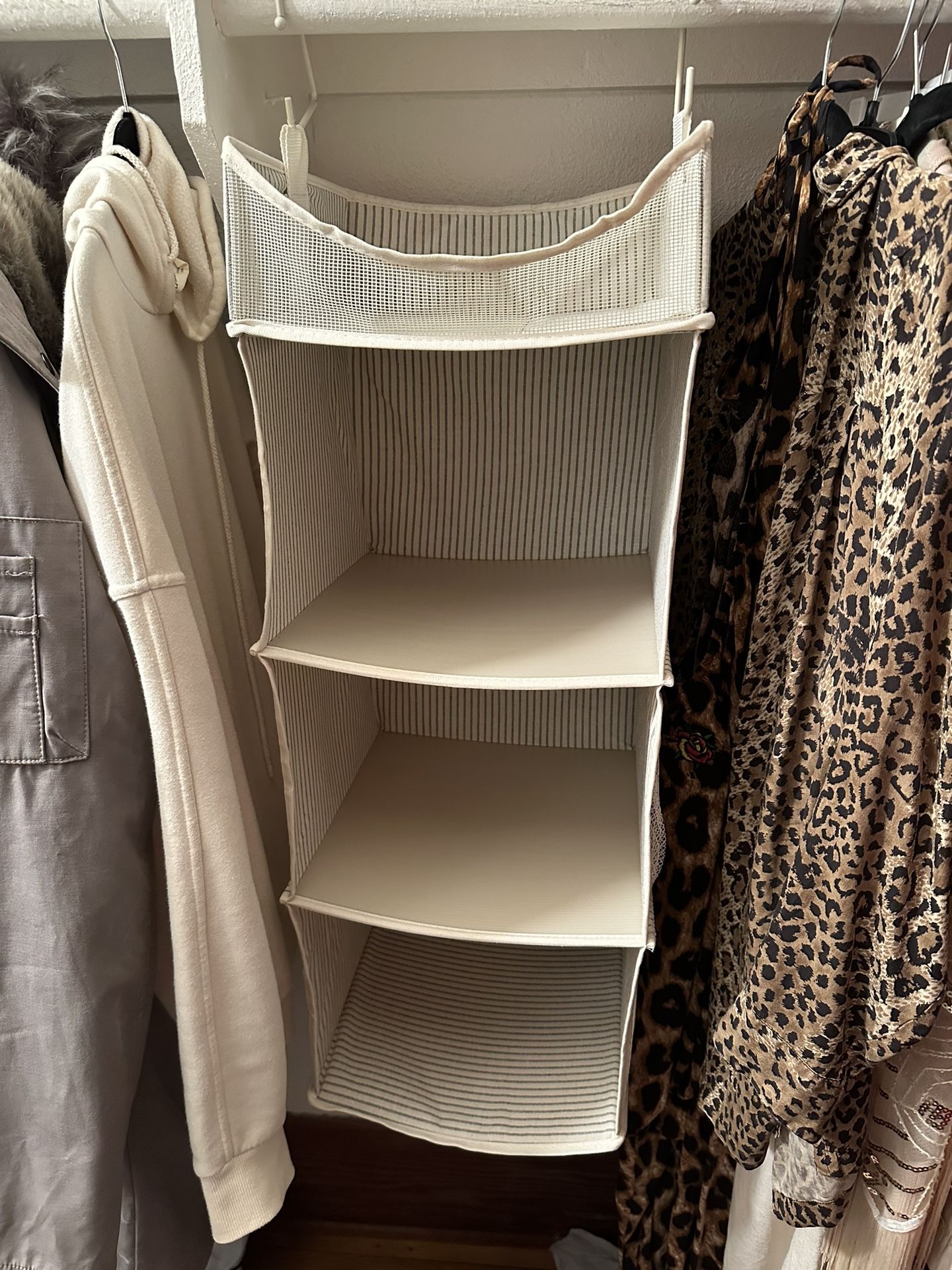 Hanging Clothes Organizer