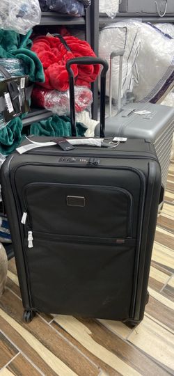 Tumi Alpha 3 Extended Trip Expandable 4 Wheeled Packing Case
