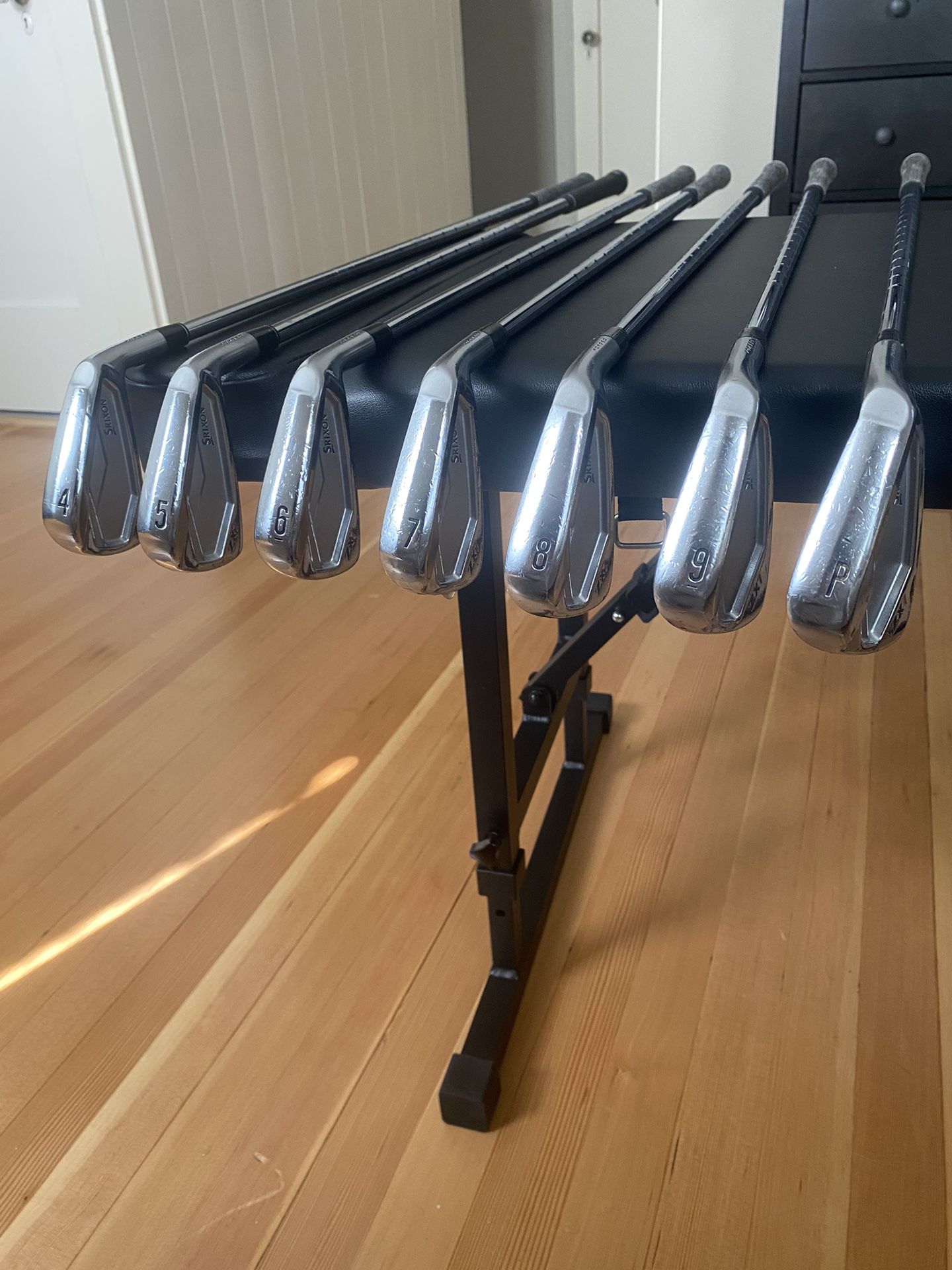 倫 Srixon ZX7 Irons 4-P for Sale in Portland, OR - OfferUp