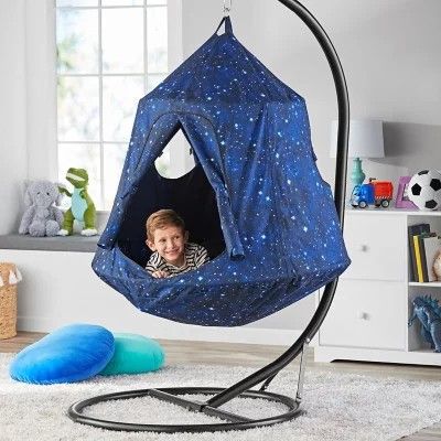 Hanging tent with Stand