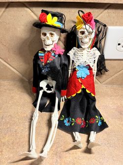 Sugar Skull Mexican Bride & Groom Hanging Skeletons