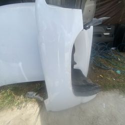 Passenger Fender 2002/ Chevy Oem Bubble Eye 