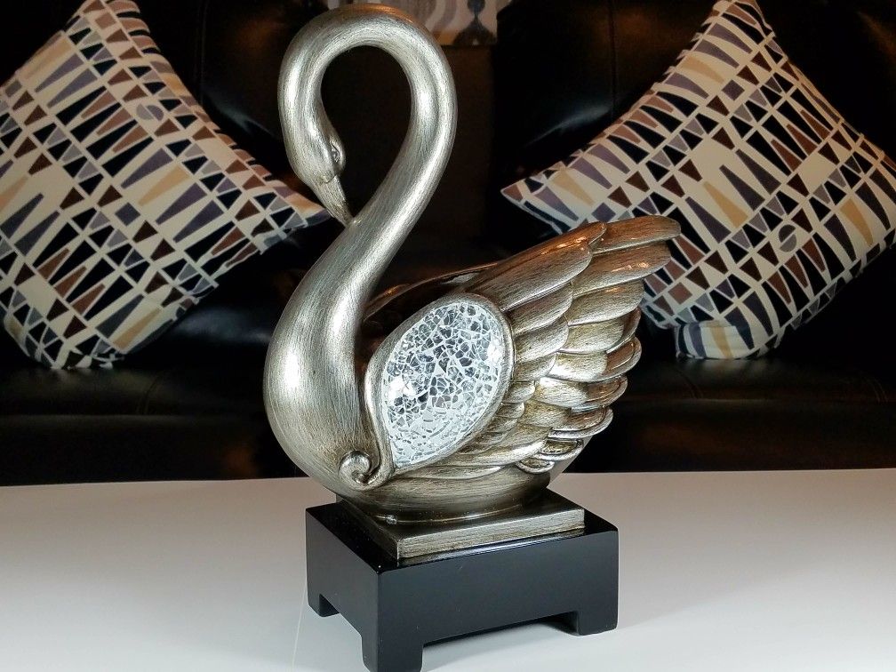 16.5"H Silver Decorative Swan Décor