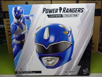 Power Ranger lightning collection blue Ranger helmet