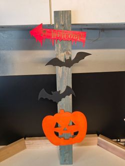 Halloween Welcome Wood Post Decoration