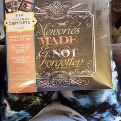 8x8 Scrapbook Complete 