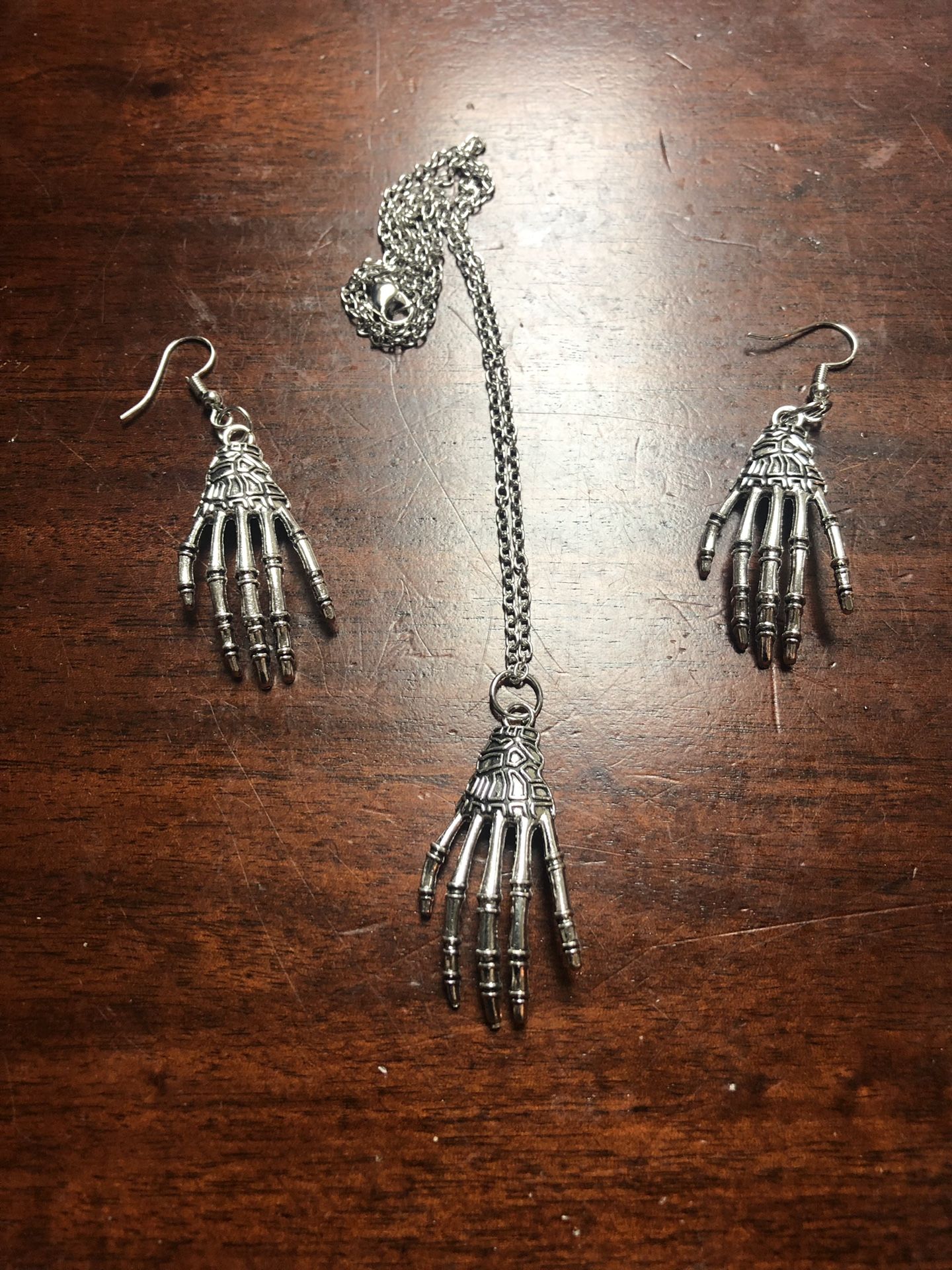 Skeleton jewelry set