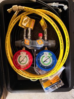C02 trans critical test and charging manifold