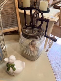 antique Dazey No. 40 glass butter churn (or a very similar early 20th-century model)