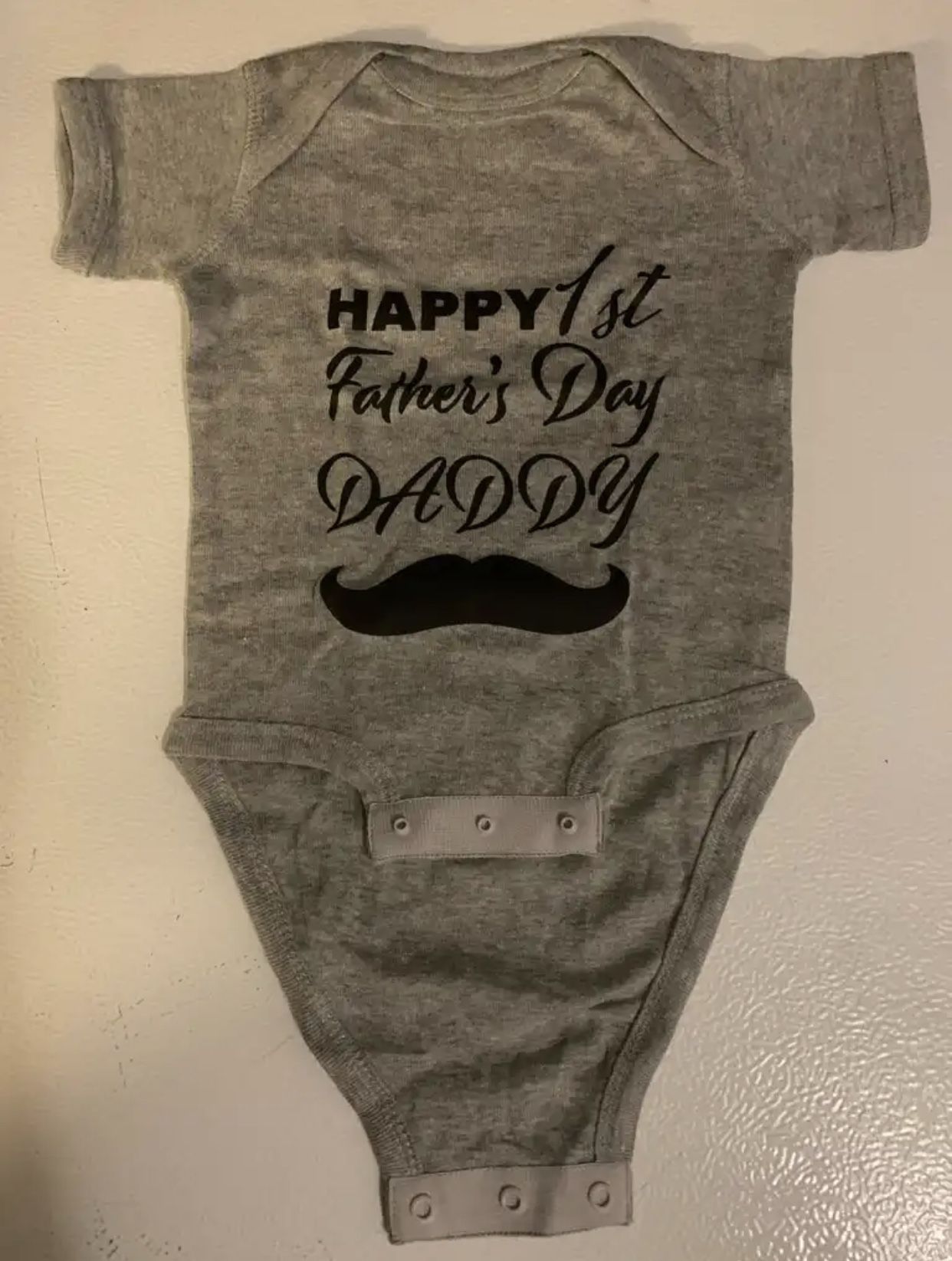 Happy 1st Father’s Day Daddy Gray Unisex Onesie - Size 6 Months