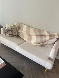 Single couch