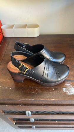 Black Leather Slingback Clogs with Buckle size 8.5