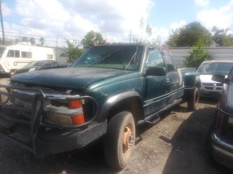 97 Chevy Dule estandar 5sp twd motor 454 parts only