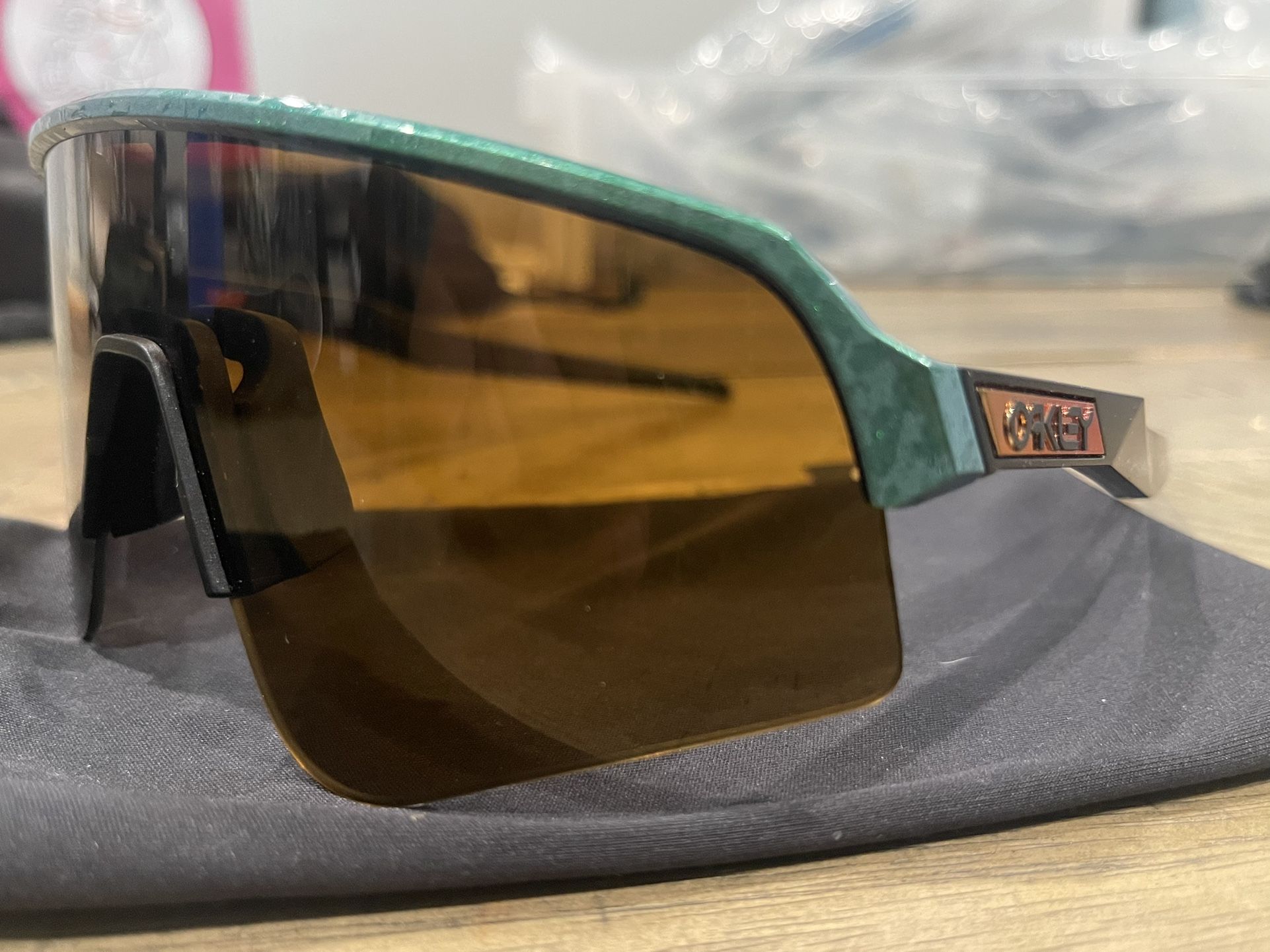 Oakley Sunglasses Sutro Lite