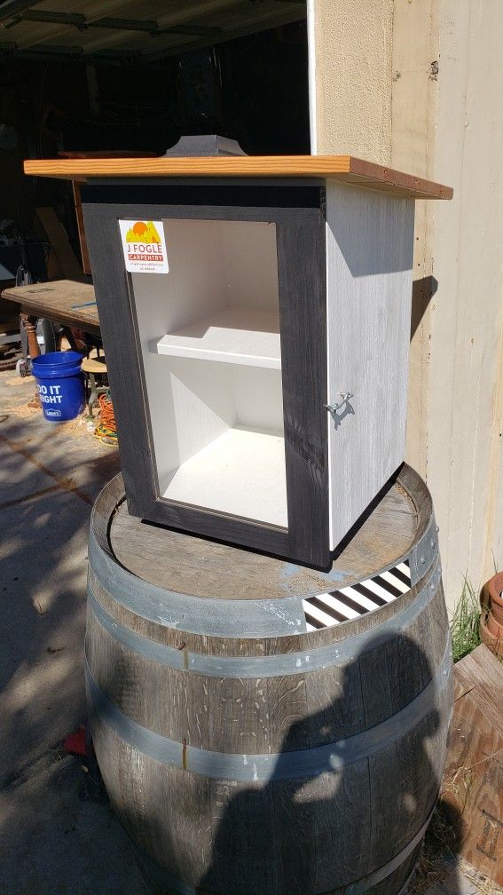 Mini Free Book Library With Solar Light!