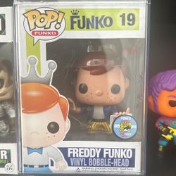 SDCC Exclusive Ace Ventura Funko Pop(blue Shirt)