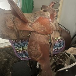 Western Saddle 15 In Great Condition 