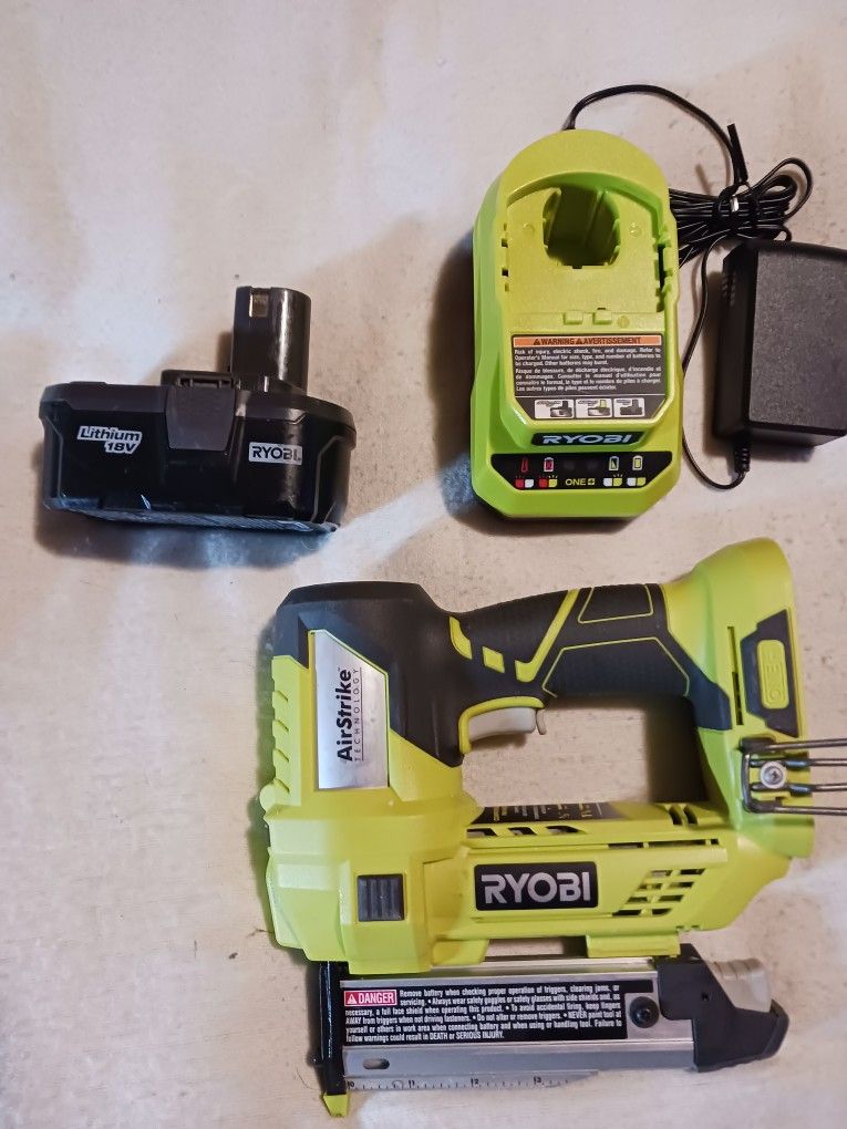RYOBI 18V Volt AIR STRIKE 23 GA PIN NAILER P318 KIT W/ 4.0Ah BATTERY & CHARGER
