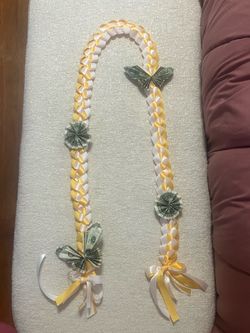 Graduation lei