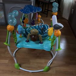 Finding Nemo Baby Bouncer 