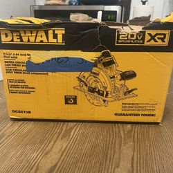 20V MAX XR Cordless Brushless 7-1/4 in. Circular Saw