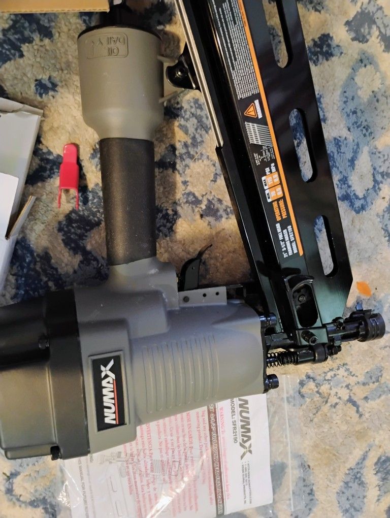 NEW! Numax 21 Degree Framing Nailer And Palm Nailer
