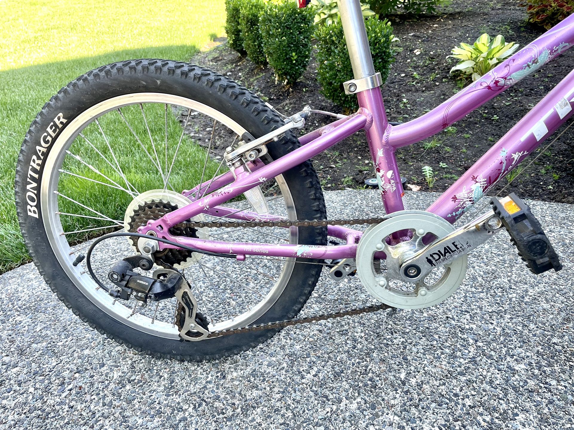 Girls 20 Trek Bike for Sale in Renton WA OfferUp