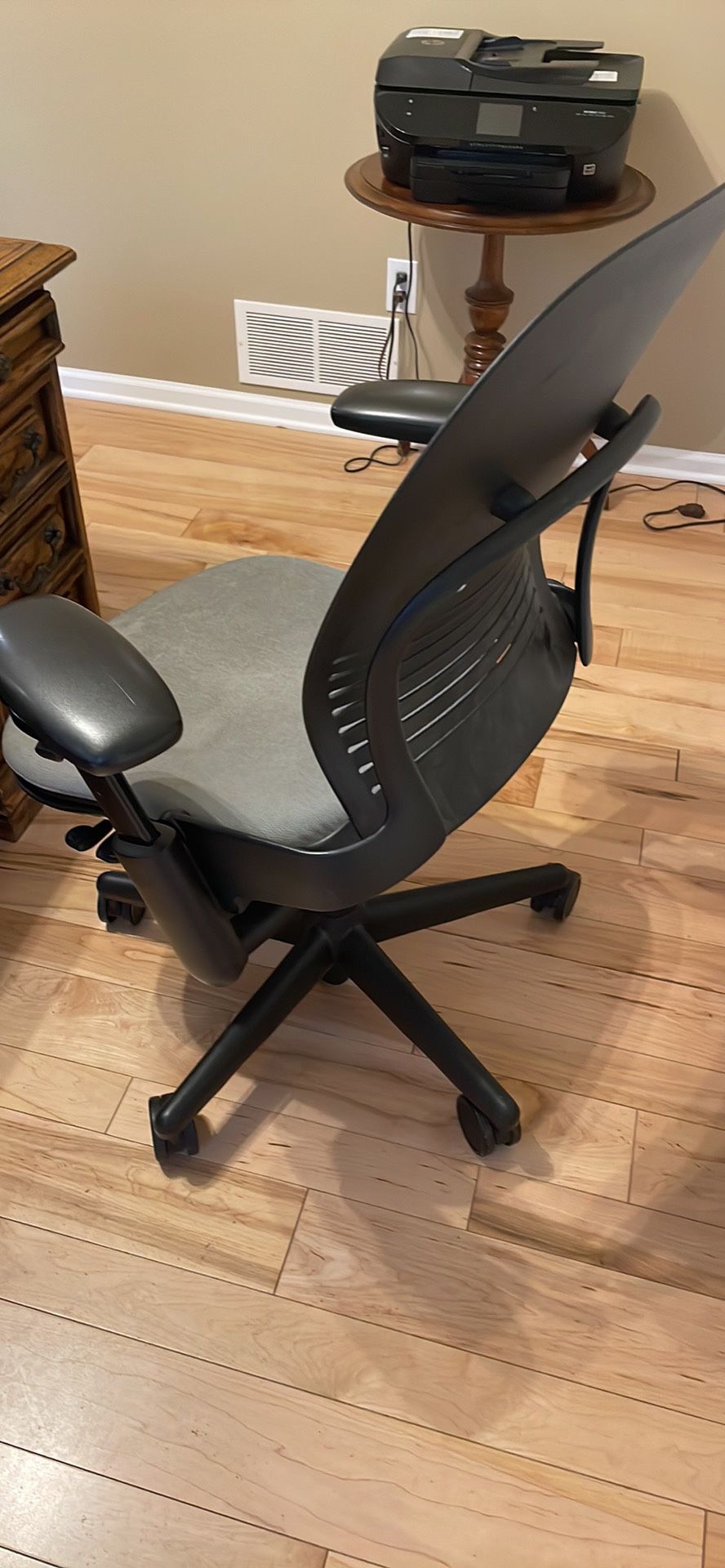 Steel Case Leap Chair