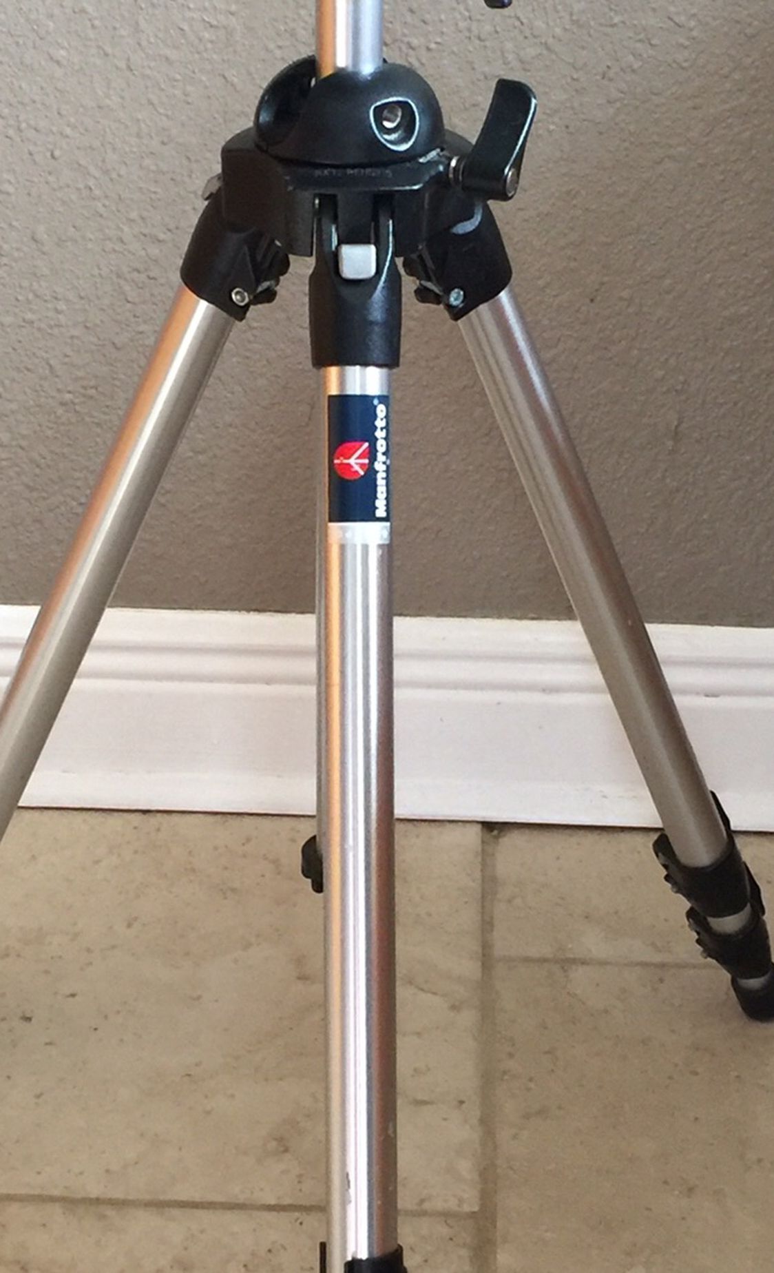 Manfrotto Gruppe Tripod