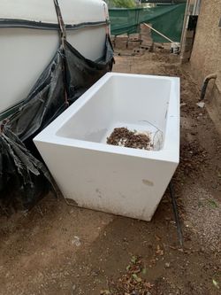 Tub