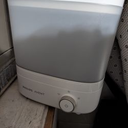 Phillips Avent Bottle Sterilizer - Like New