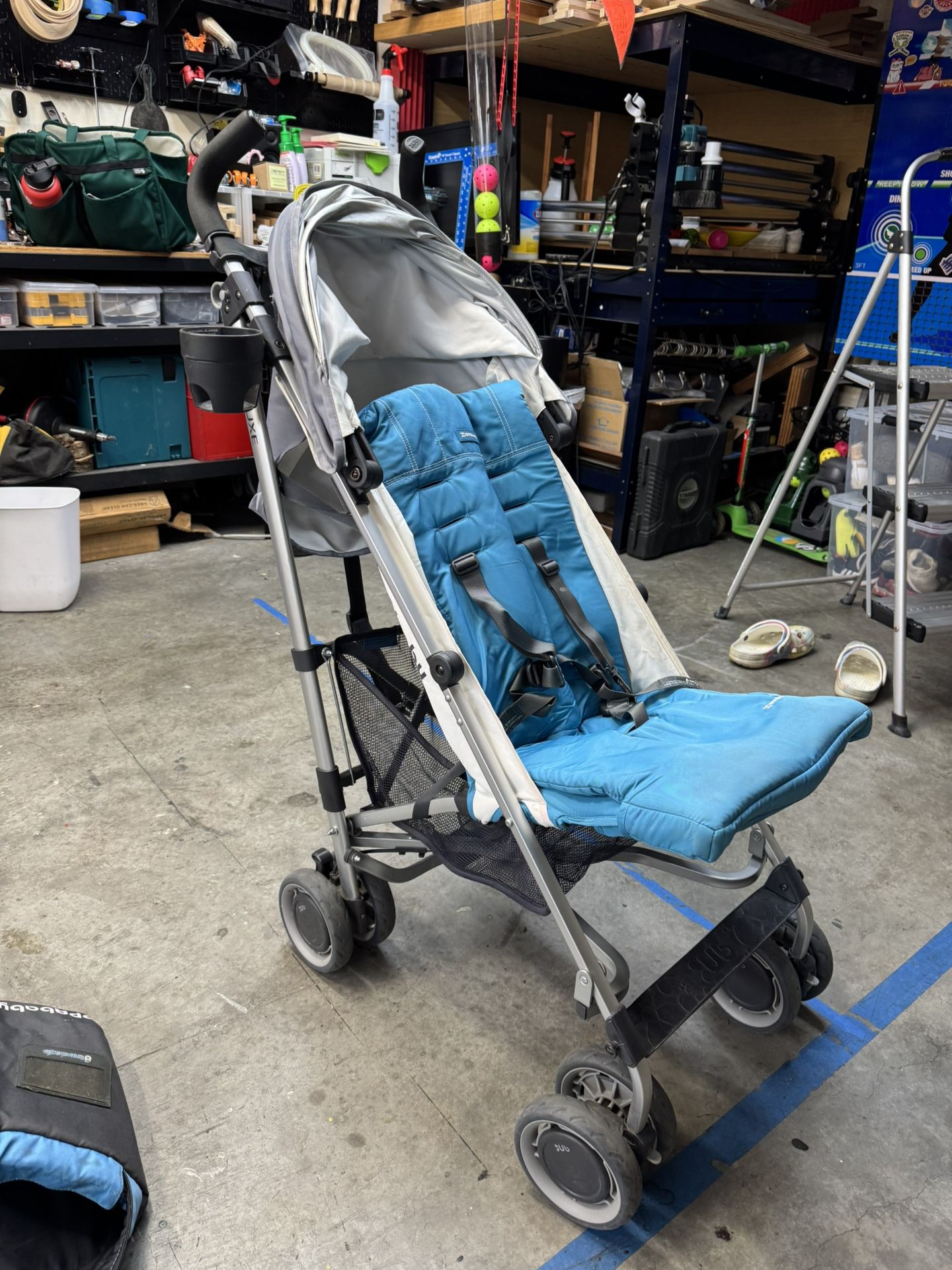 Uppababy G-luxe Travel Stroller and bag