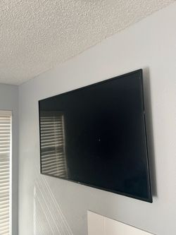 65” LG Smart Tv