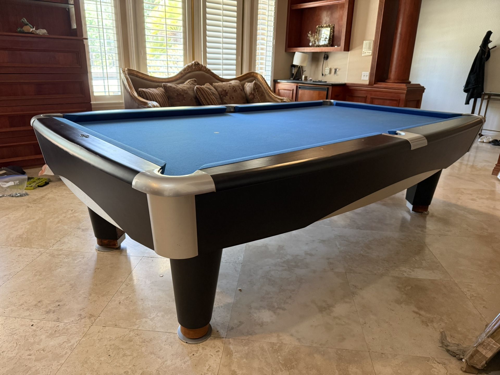 Pool Table 9ft ( Free Delievry & Set Up & New Color Felt Of Your Choice )