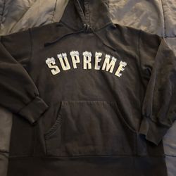 supreme hoodie size L used