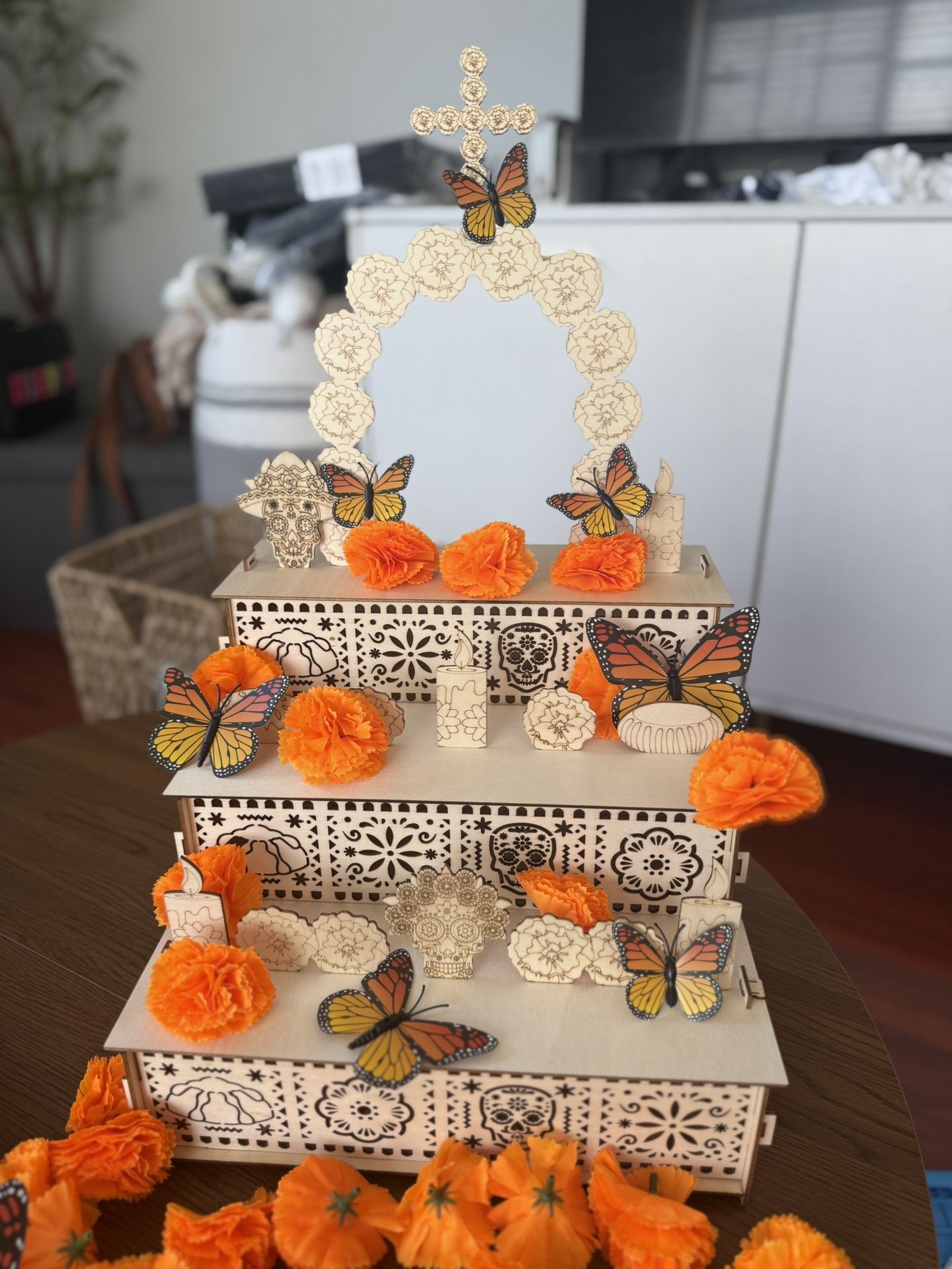 Altar De 3 Pisos Con Cruz 