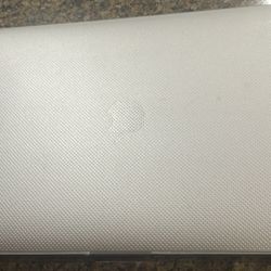 Macbook Pro M2 13.6 Inch 256 Ssd With Apple Care Plus Plan Over Year 