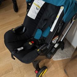 Doona Stroller + Accessories