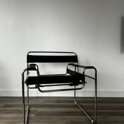 Wassily Chair 